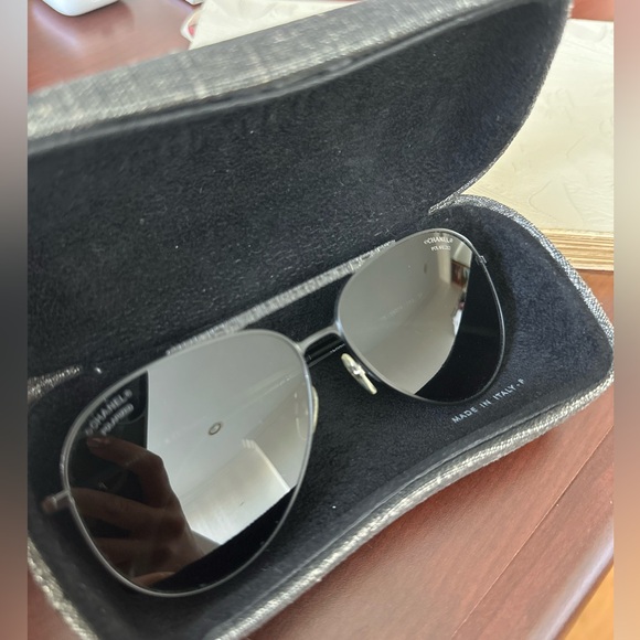 Chanel sunglasses Polarized - Picture 2 of 7